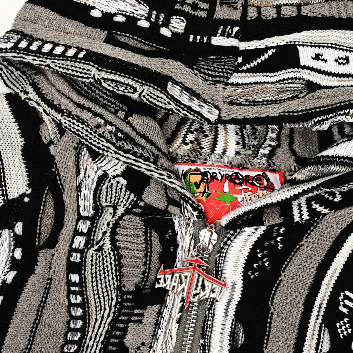 Metallic/Mummy